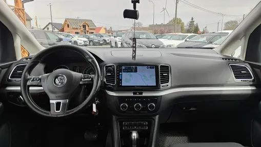 VOLKSWAGEN Sharan -