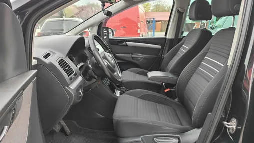VOLKSWAGEN Sharan -