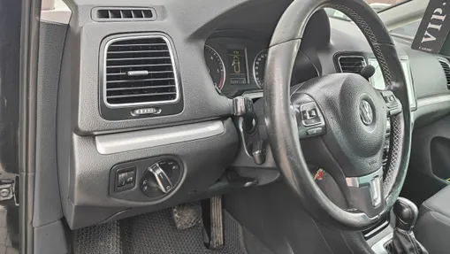 VOLKSWAGEN Sharan -