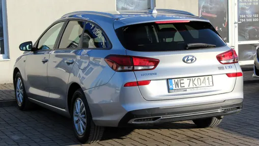 HYUNDAI i30 -
