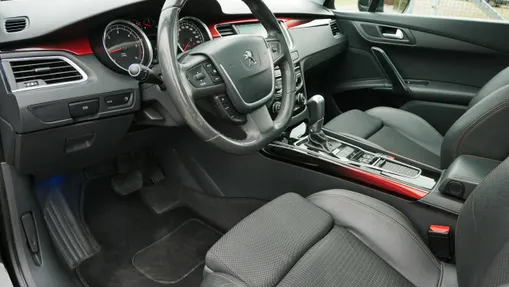 PEUGEOT 508 -