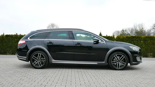 PEUGEOT 508 -