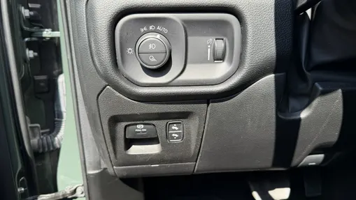 DODGE RAM -