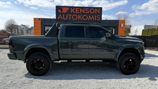 DODGE RAM -