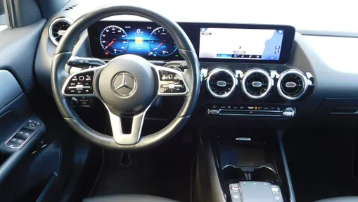MERCEDES-BENZ GLA -