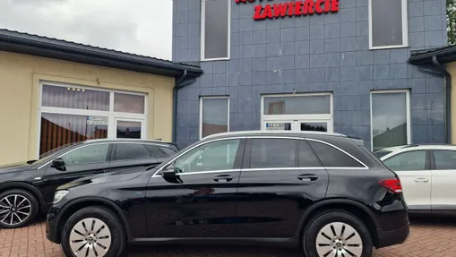 MERCEDES-BENZ GLC -