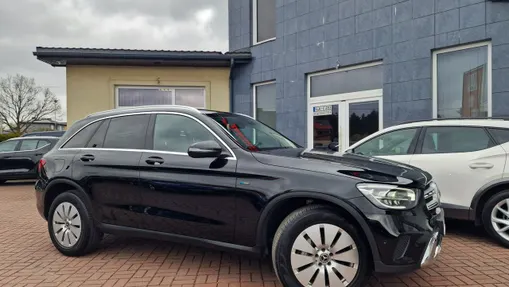 MERCEDES-BENZ GLC -