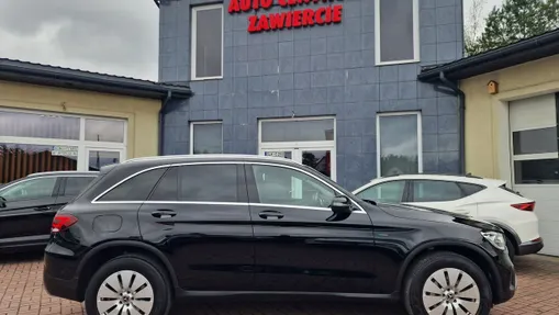 MERCEDES-BENZ GLC -