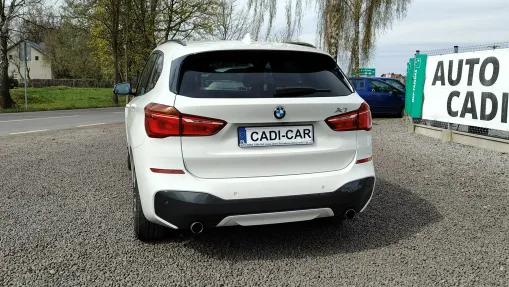 BMW X1 -