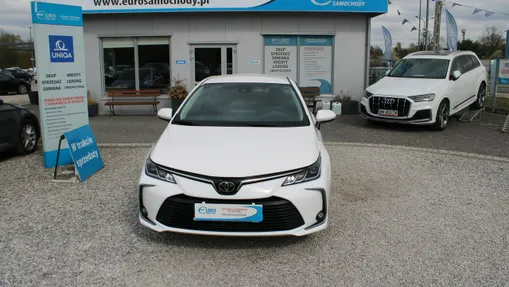 TOYOTA Corolla -