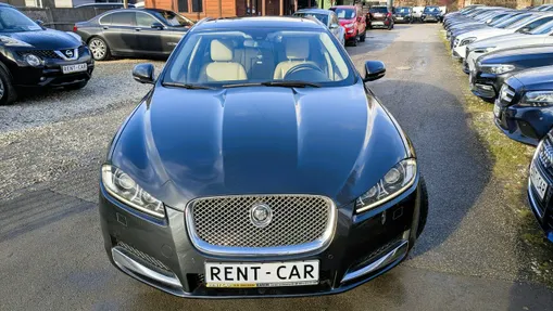 JAGUAR XF -