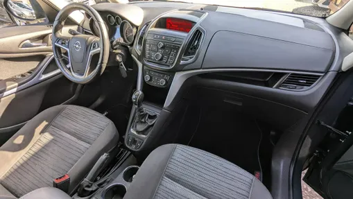OPEL Zafira -