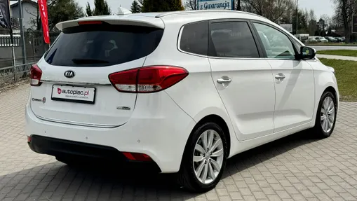 KIA Carens -