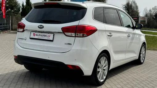 KIA Carens -