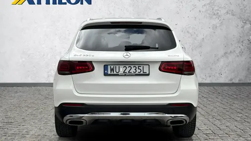 MERCEDES-BENZ GLC -