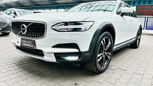 VOLVO V90 -