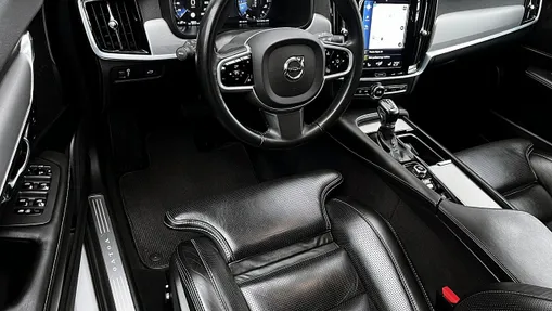 VOLVO V90 -