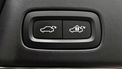 VOLVO V90 -
