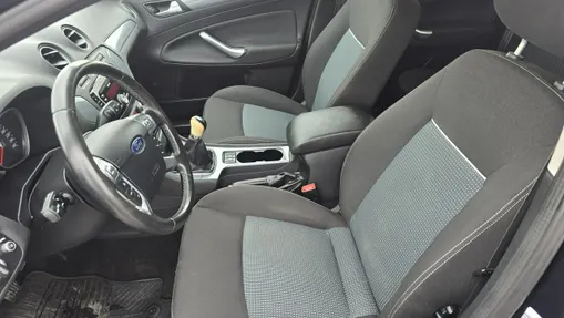 FORD Mondeo -