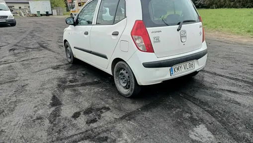 HYUNDAI i10 -