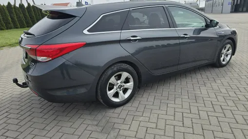 HYUNDAI i40 -