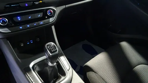 HYUNDAI i30 -