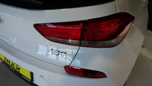 HYUNDAI i30 -