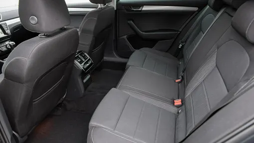 SKODA Superb -