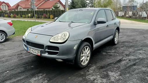 PORSCHE Cayenne -
