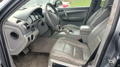 PORSCHE Cayenne -