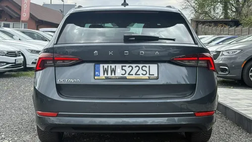 SKODA Octavia -