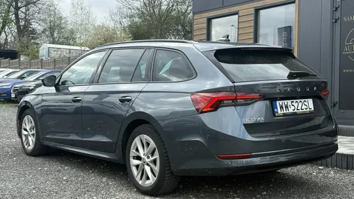SKODA Octavia -