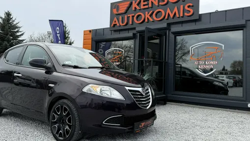 LANCIA Ypsilon -
