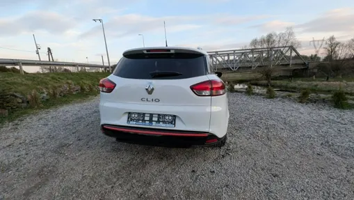 RENAULT Clio -