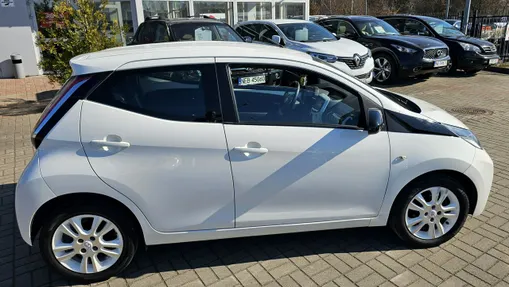 TOYOTA Aygo -