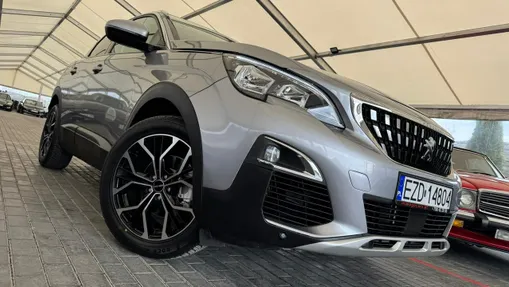 PEUGEOT 3008 -