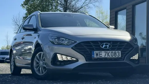 HYUNDAI i30 -
