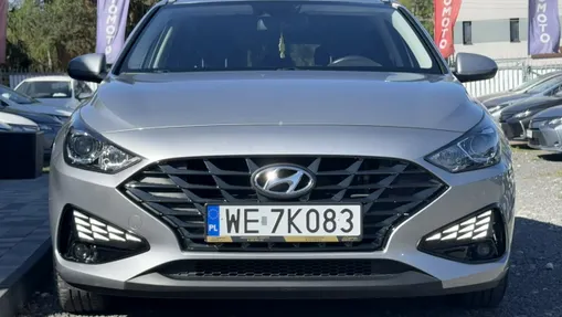 HYUNDAI i30 -