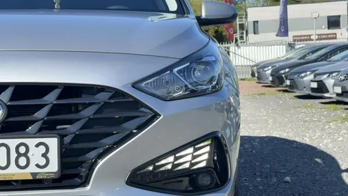 HYUNDAI i30 -