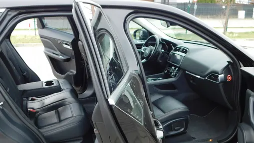 JAGUAR F-Pace -