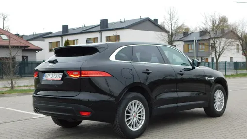 JAGUAR F-Pace -
