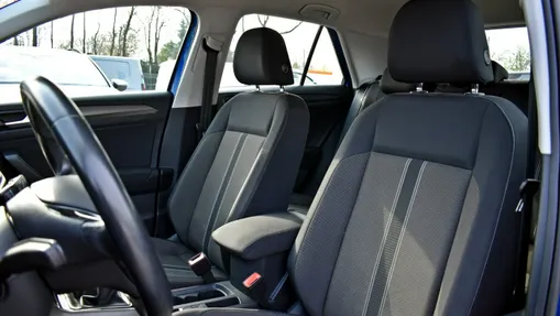VOLKSWAGEN T-ROC -