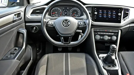 VOLKSWAGEN T-ROC -