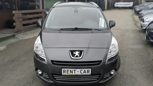 PEUGEOT 5008 -