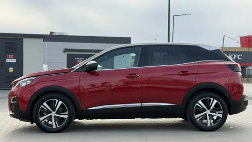 PEUGEOT 3008 -