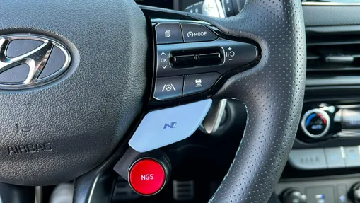HYUNDAI Kona -