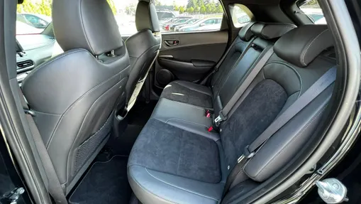 HYUNDAI Kona -