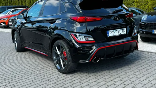 HYUNDAI Kona -