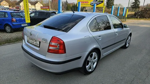 SKODA Octavia -