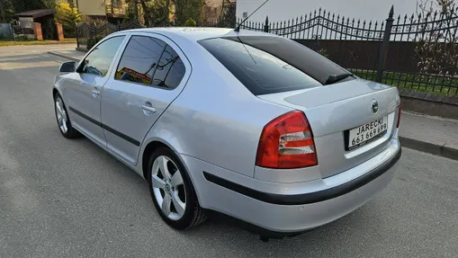 SKODA Octavia -
